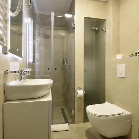 Lora Hotel Belgrado