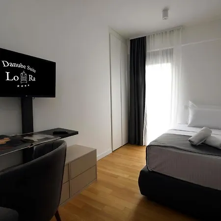 Hotel Lora