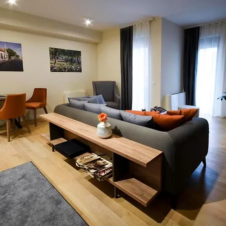 Lora Hotel Belgrado